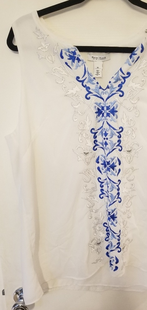 Whbm embroidered top xl
